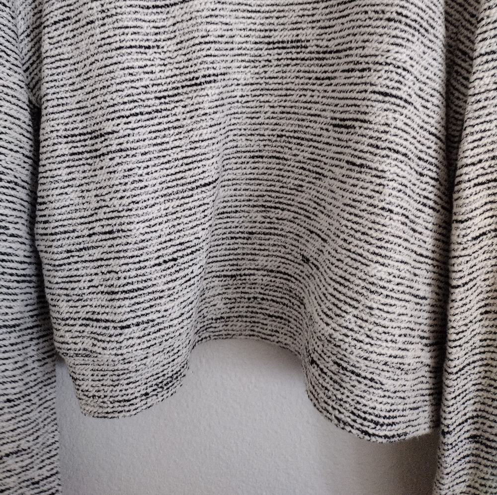 Madewell Texture & Thread Black And White Bubble Sleeve Top Size Large - Picture 8 of 11